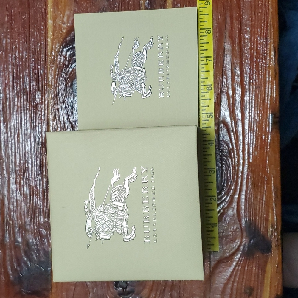 Burberry watch box and booklet